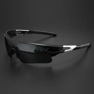 Lunettes de soleil de sport enveloppantes